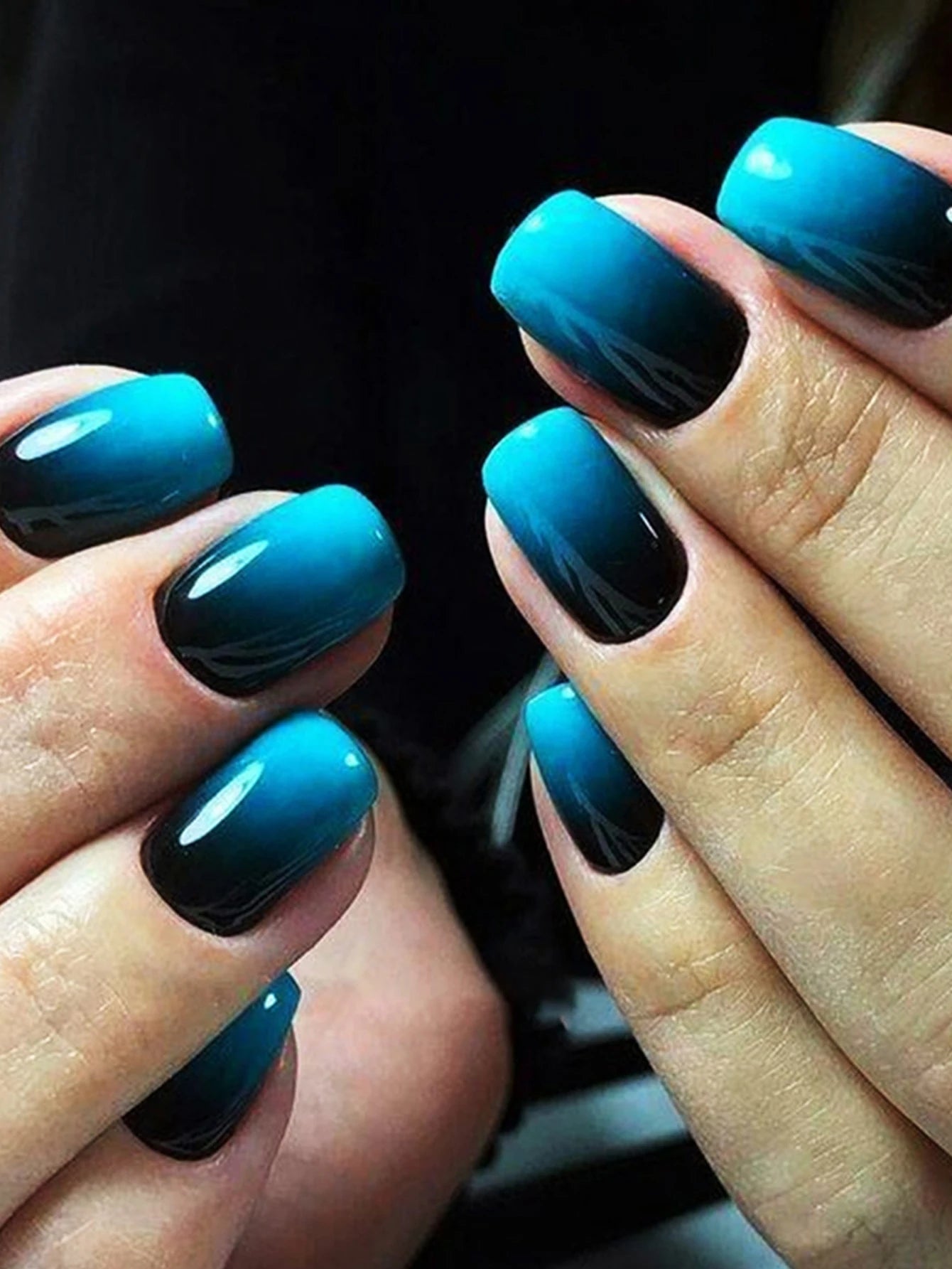 Faux Ongles Carrés/Ronds Français – Manucure Élégante & Professionnelle à Domicile (24 pièces)