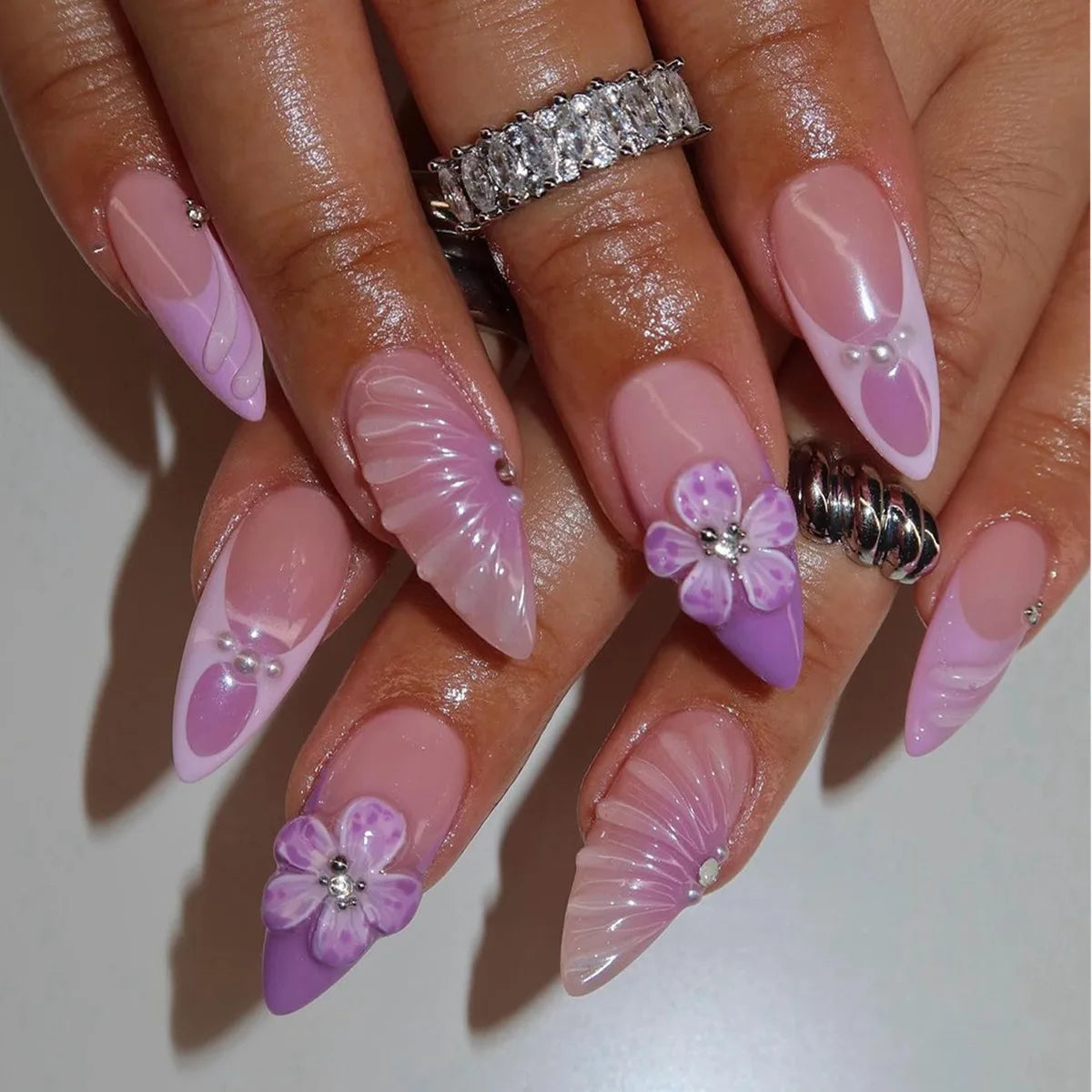 Faux Ongles Lilas Blossom 3D – Effet Salon Élégance Royale